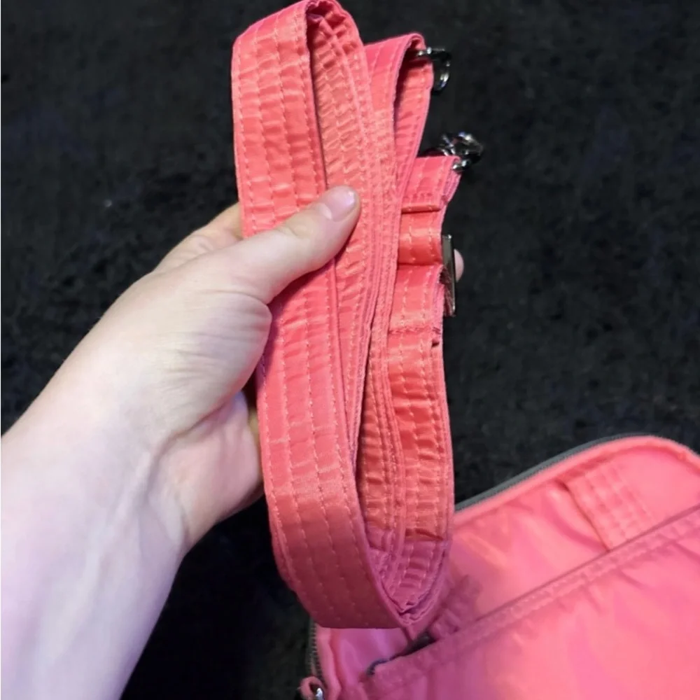 Lug NWOT Super Coupe Crossbody Purse in Watermelon - Picture 7 of 8